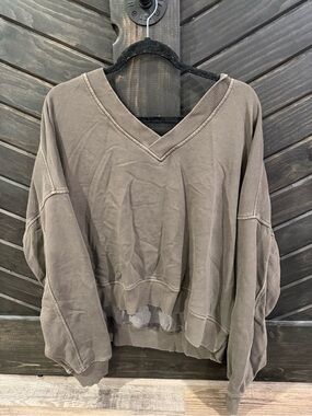 aerie Oversized V‑Neck Sweater in army green